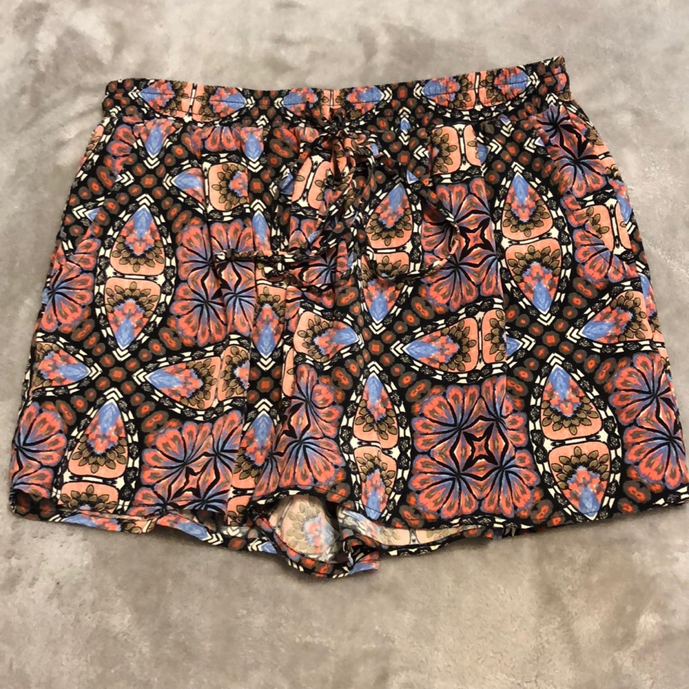High waisted forever 21 shorts size M
